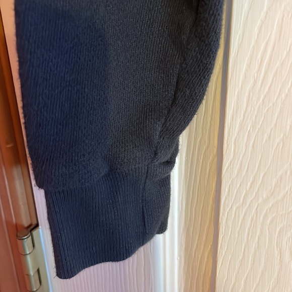 Forever21 sweatshirt, size small - Picture 5 of 8